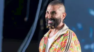 أحمد سعد يكشف أسباب وضع “توكه” في الذقن.. فيديو